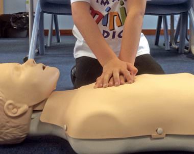 Mini Medics – First Aid and Defibrillation for Children